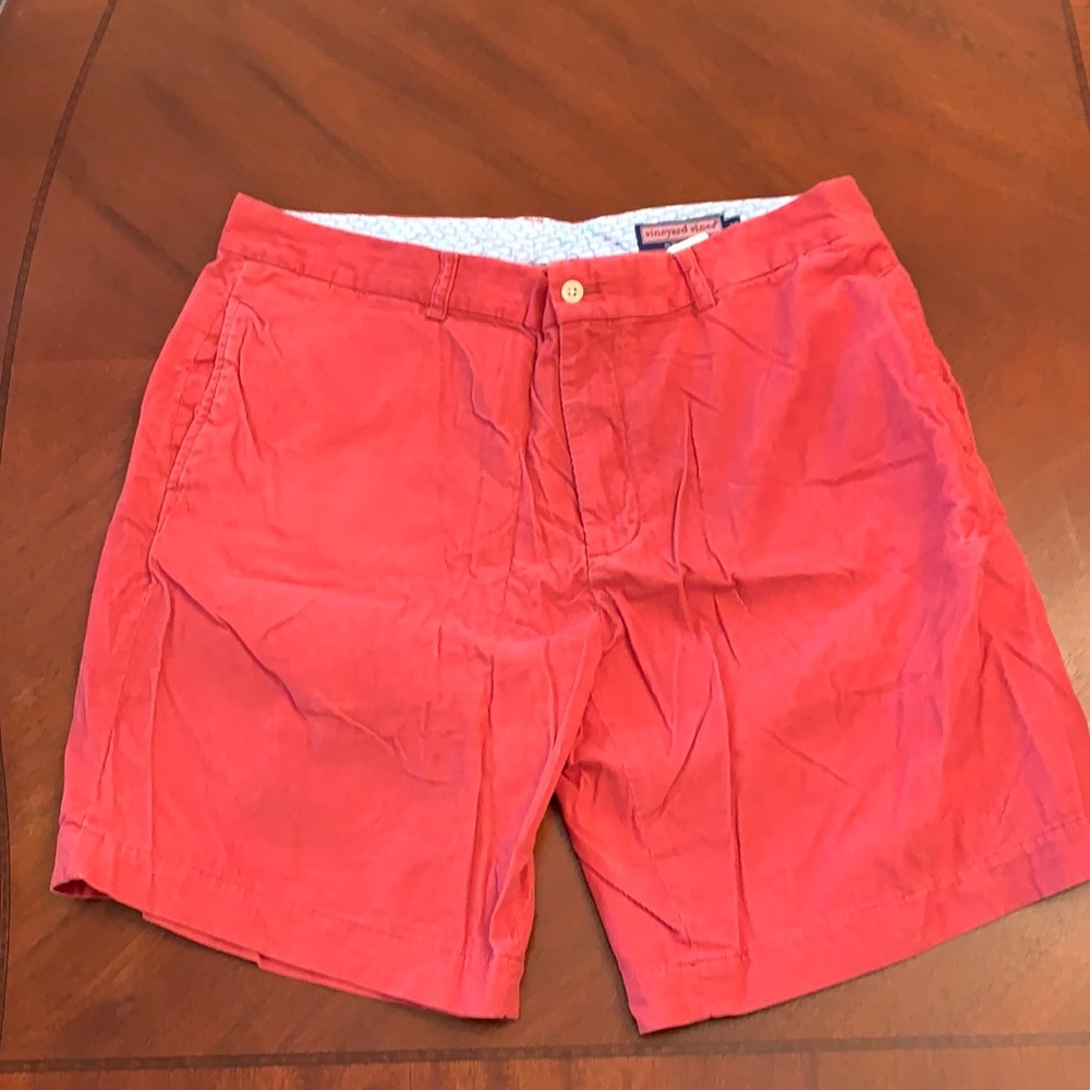 Gently worn Men’s Vineyard Vines corduroy shorts in a salmon color